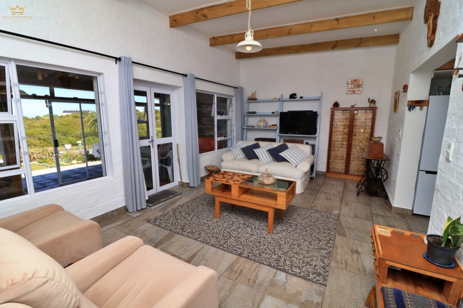 2 Bedroom Property for Sale in Pearly Beach Western Cape